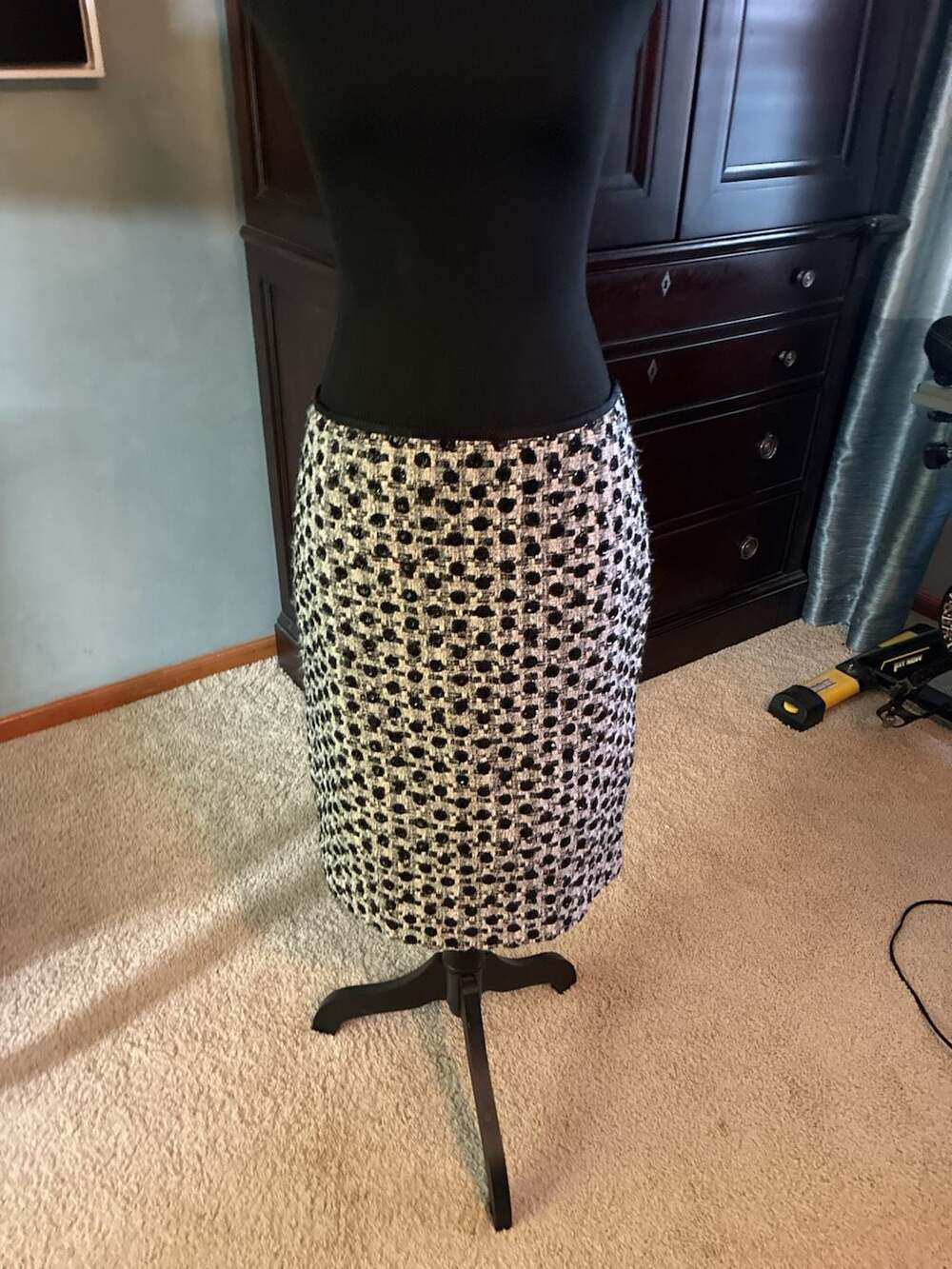 Etcetera Black and White Tweed Sequin Pencil Skirt Sz 10 A734